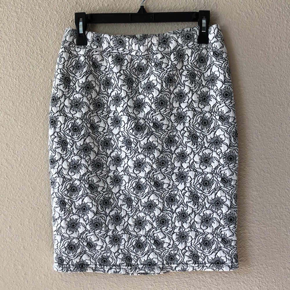 41 Hawthorn knee-length pencil skirt size S